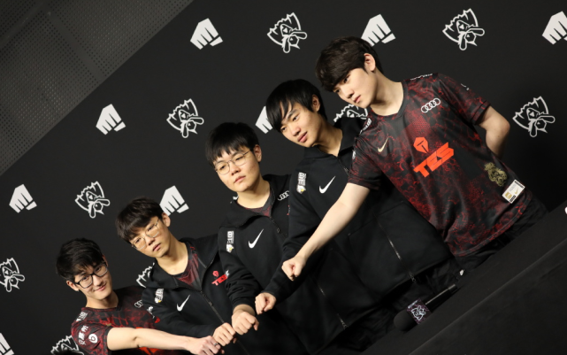 这展现了他 这展现了他