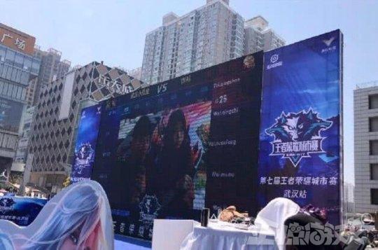 硬撑到摊牌 硬撑到摊牌